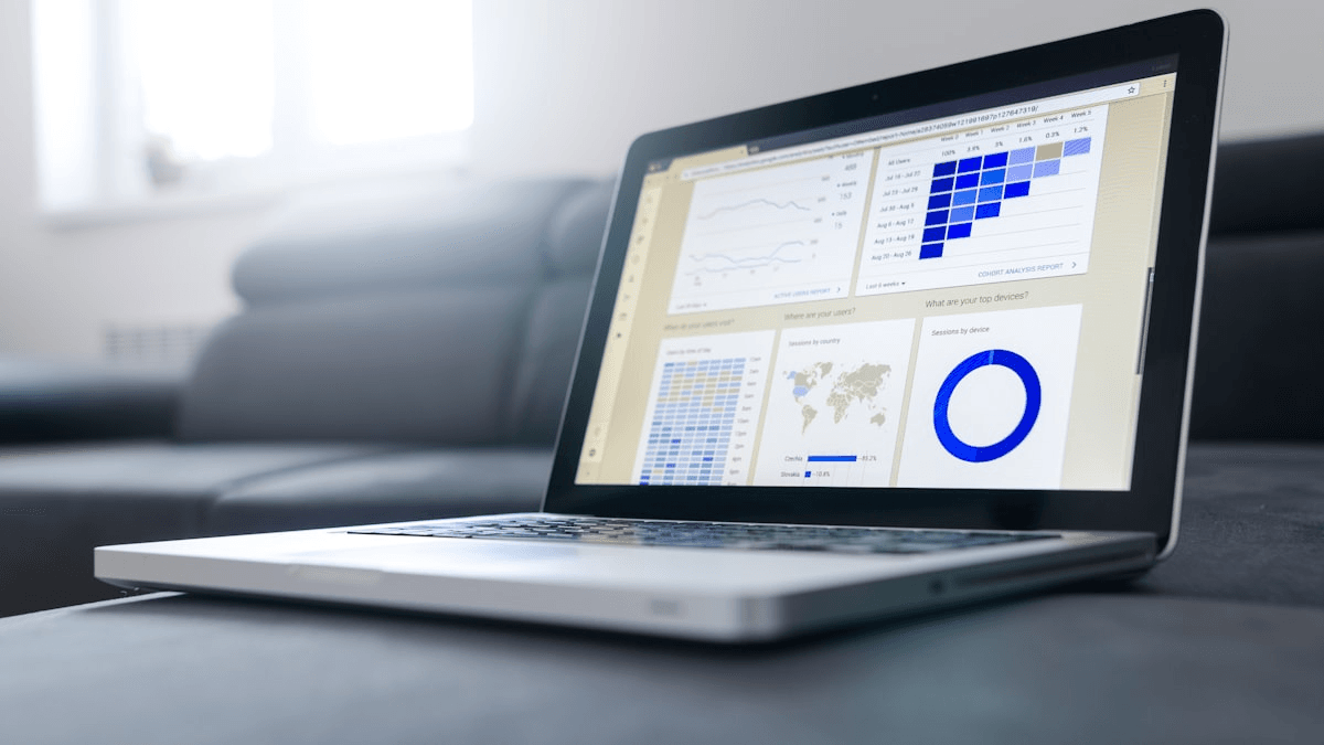 Copertina: Architettura eCommerce B2B: come strutturare listini personalizzati, preventivi dinamici e flussi d’acquisto per aziende