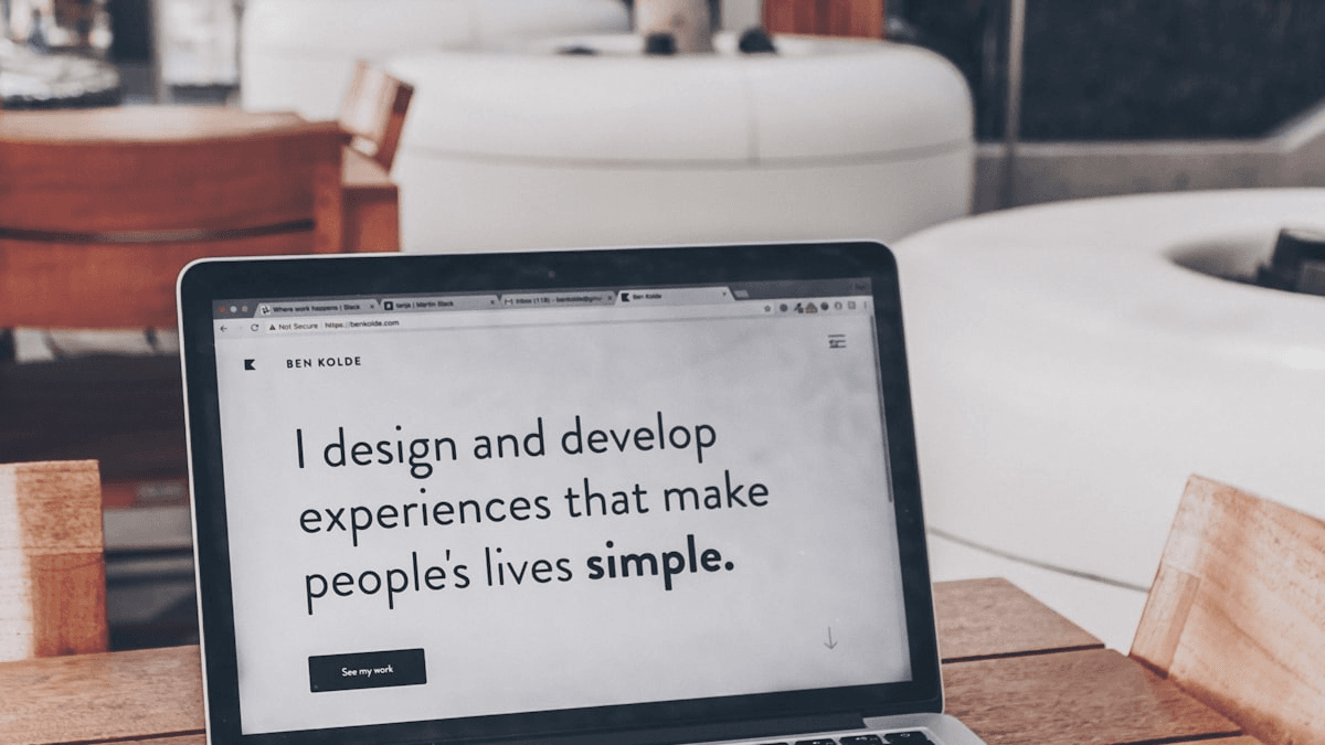 Copertina: Creazione siti web B2B: come strutturare l’architettura informativa per facilitare la navigazione dei buyer e generare lead